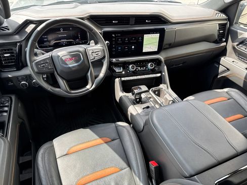 Used 2024 GMC Sierra 1500 AT4 w/ Technology Package AWD/4WD image 20
