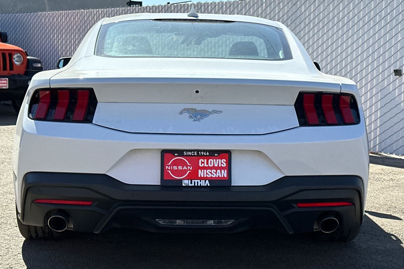 Used 2024 Ford Mustang Coupe RWD image 8
