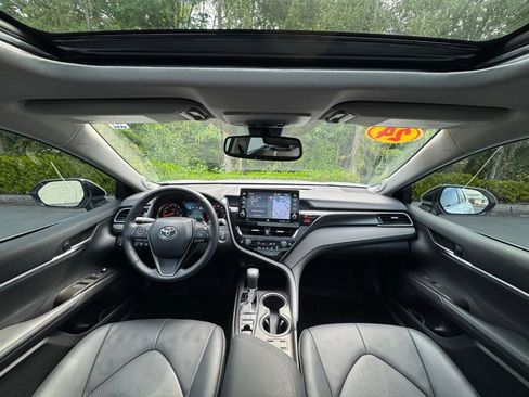 Used 2024 Toyota Camry XSE w/ Navigation Package FWD image 5