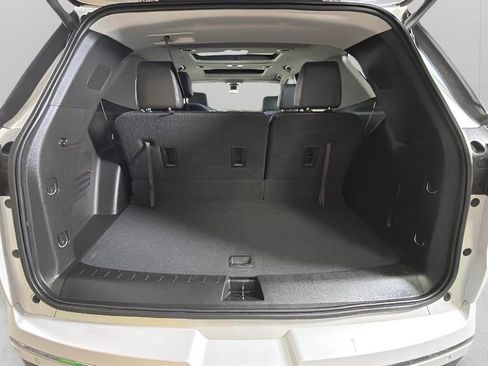 Used 2020 Chevrolet Traverse Premier FWD image 29