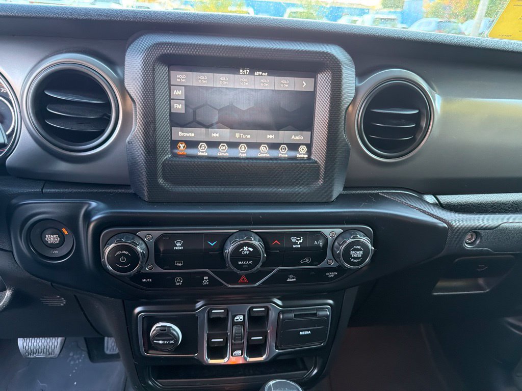 Used 2022 Jeep Gladiator Overland AWD/4WD image 20
