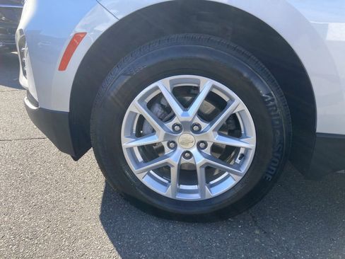 Used 2022 Chevrolet Equinox LT image 25