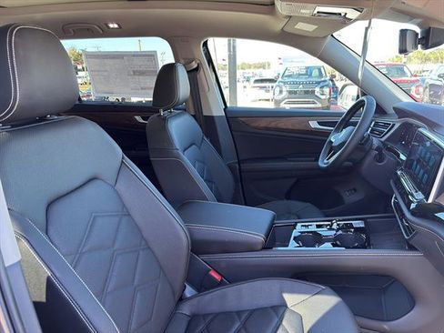 New 2026 Volkswagen Atlas SE image 9