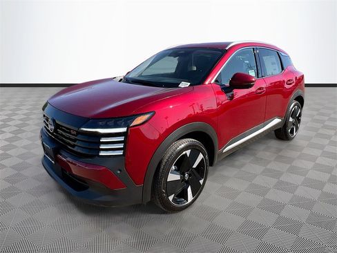 New 2025 Nissan Kicks SR w/ SR Premium Package image 3