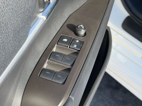 Certified 2023 Toyota Camry SE image 16