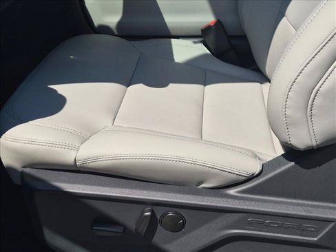 New 2026 Ford Expedition Active RWD image 4