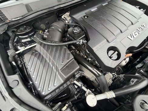 Used 2011 Buick LaCrosse CXL w/ Driver Confidence Package image 28