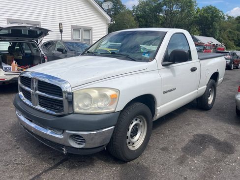 Used 2007 Dodge Ram 1500 Truck ST RWD image 1