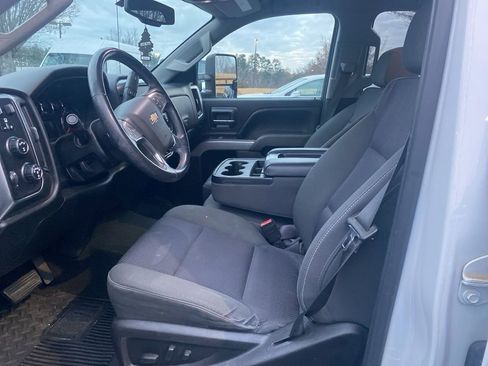 Used 2017 Chevrolet Silverado 2500 LT w/ LT Fleet Convenience Package image 8