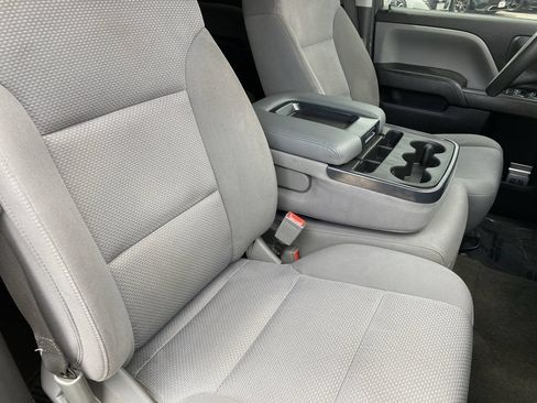Used 2018 Chevrolet Silverado 1500 Custom w/ Custom Convenience Package RWD image 14