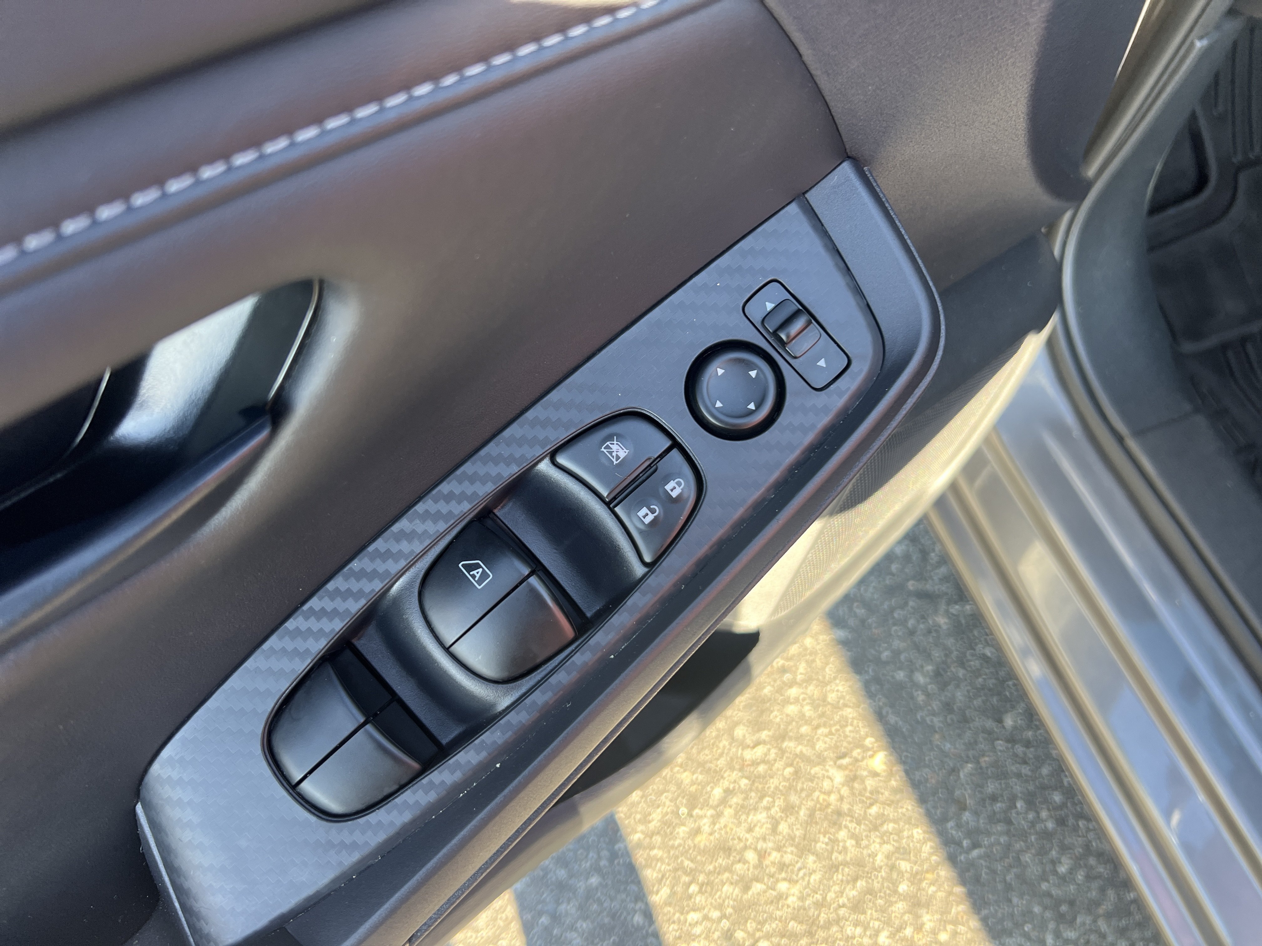 Used 2025 Nissan Sentra S FWD image 20