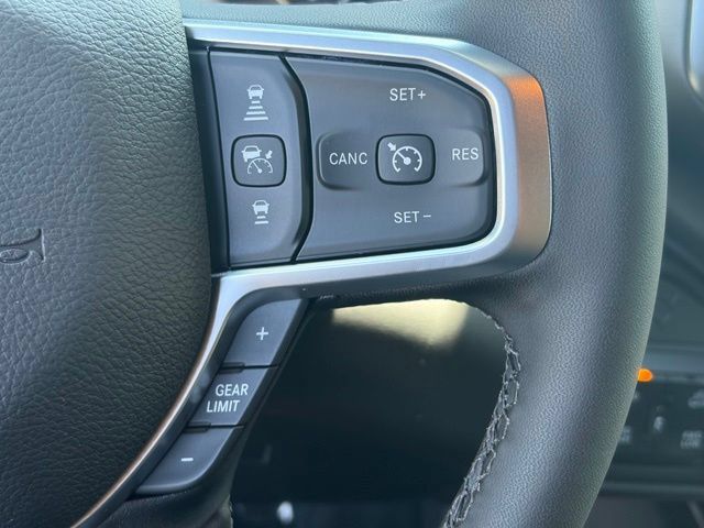 New 2026 RAM 2500 Big Horn AWD/4WD image 18