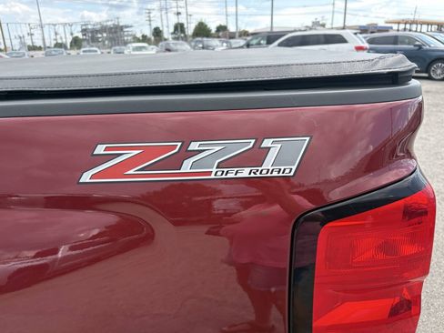 Used 2017 Chevrolet Silverado 1500 LT w/ All Star Edition AWD/4WD image 14