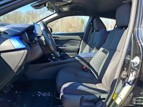 Used 2021 Toyota C-HR XLE image 12