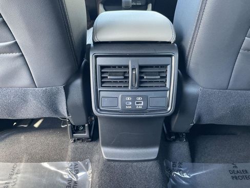 Used 2025 Subaru Forester Limited w/ Popular Package #1 image 20