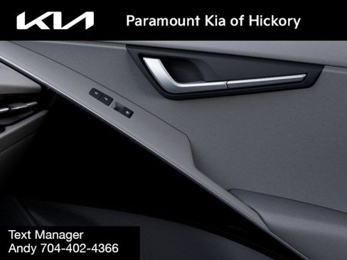 New 2025 Kia Niro SX image 25