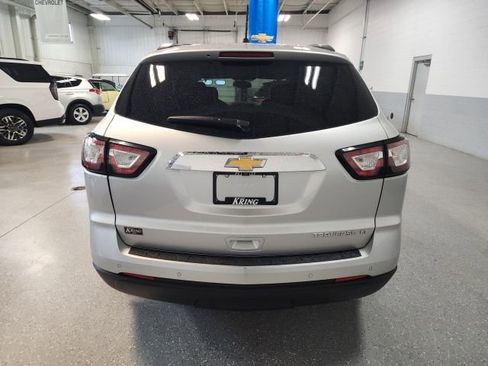 Used 2015 Chevrolet Traverse LT w/ Style and Technology Package FWD image 14