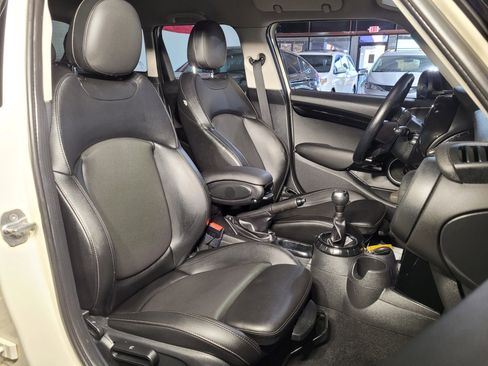 Used 2015 MINI Cooper S image 18