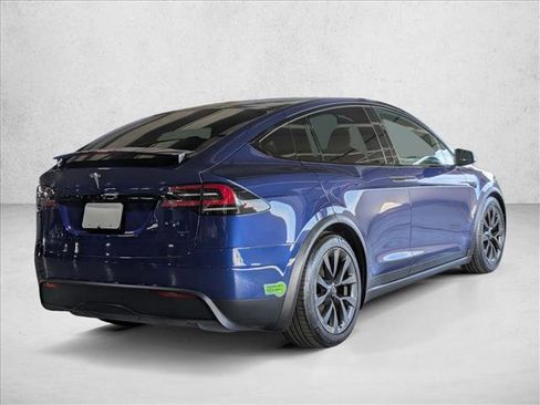 Used 2022 Tesla Model X image 5