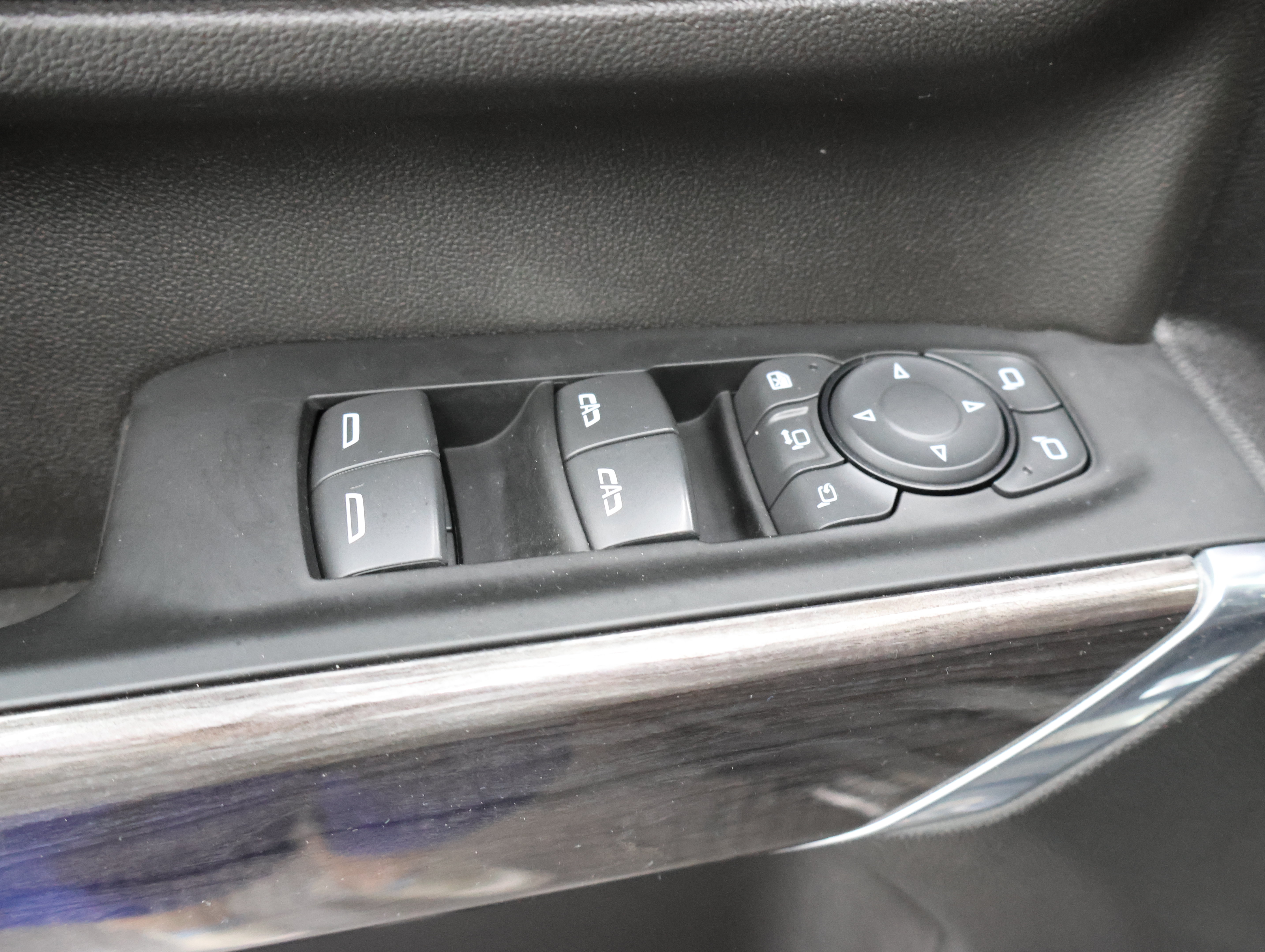 Used 2022 Chevrolet Silverado 2500 LTZ AWD/4WD image 43