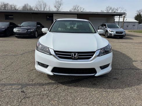 Used 2014 Honda Accord EX image 2