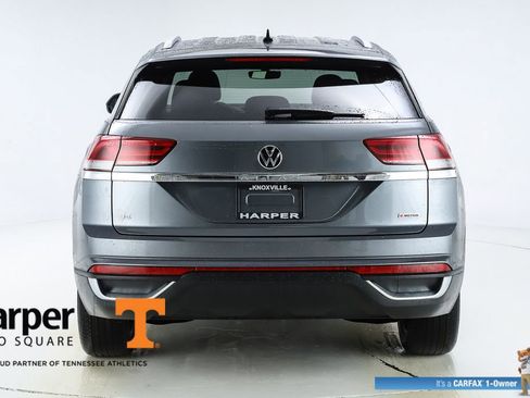 Used 2022 Volkswagen Atlas Cross Sport SE image 8
