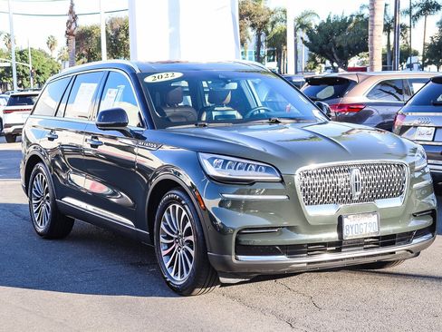 Used 2022 Lincoln Aviator Reserve w/ Elements Package Plus image 3