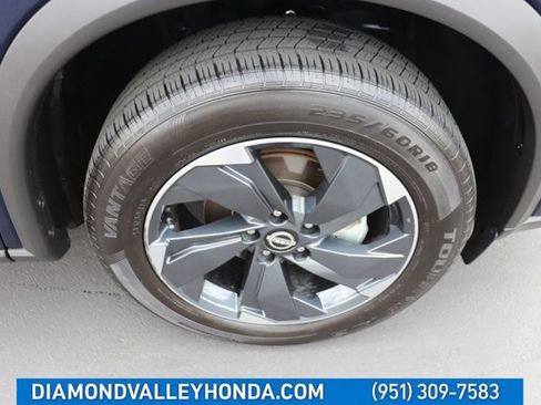 Used 2025 Nissan Rogue SV FWD image 27