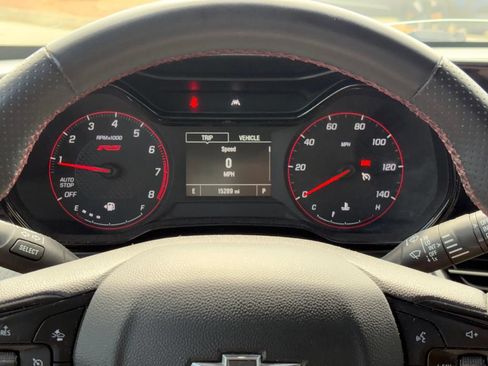 Used 2025 Chevrolet Trax RS FWD image 14