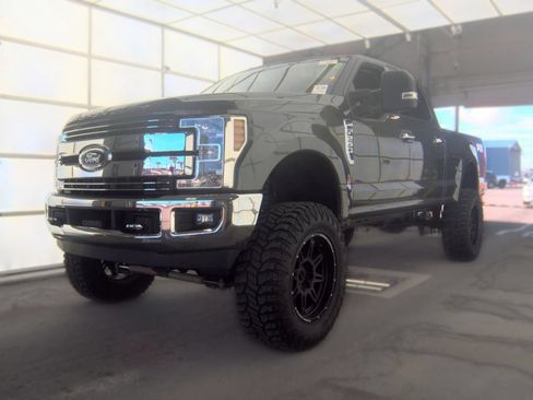 Used 2018 Ford F250 Lariat w/ Chrome Package AWD/4WD image 2