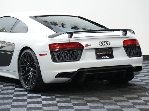 Used 2018 Audi R8 V10 plus image 16
