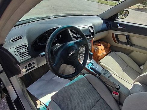 Used 2005 Subaru Outback 2.5i image 16