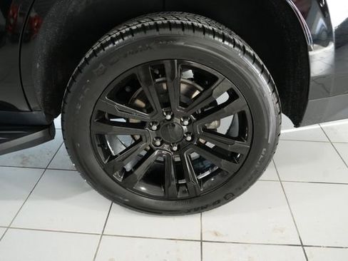 Used 2023 Chevrolet Tahoe RST image 13