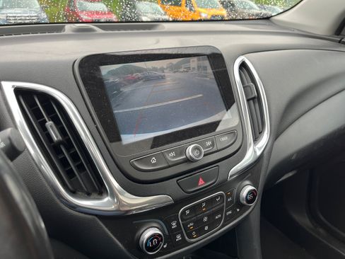 Used 2018 Chevrolet Equinox LT w/ Sun & Infotainment Package FWD image 19