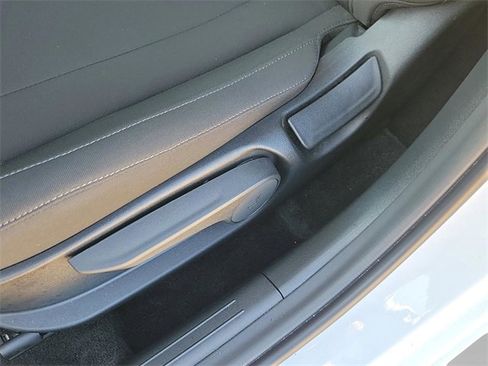 Used 2025 Hyundai Elantra Sport image 16