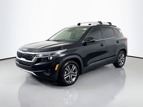 Used 2023 Kia Seltos S FWD image 4