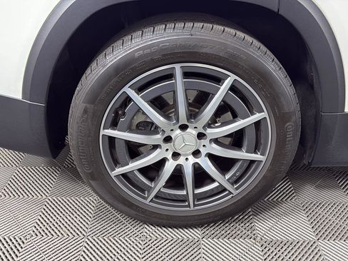 Used 2023 Mercedes-Benz GLB 35 AMG 4MATIC image 16