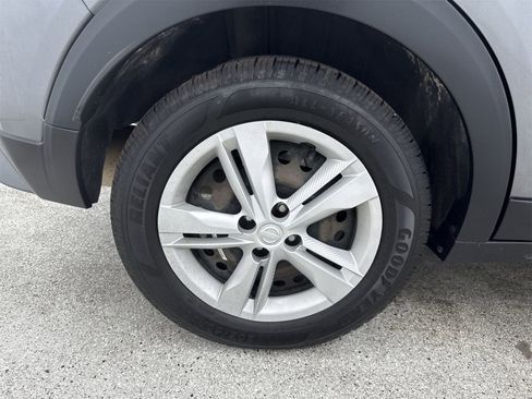 Used 2021 Nissan Kicks S image 43