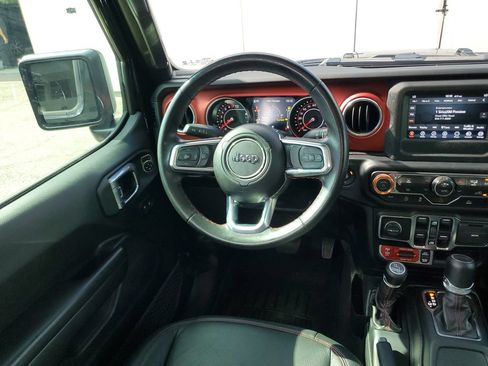 Used 2021 Jeep Gladiator Rubicon w/ Trailer Tow Package AWD/4WD image 12