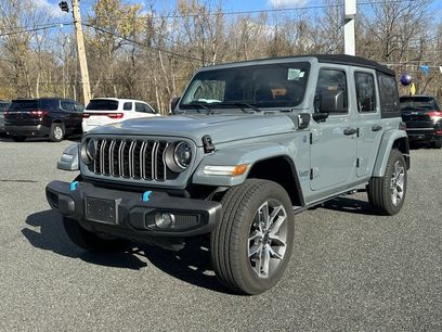 Used 2024 Jeep Wrangler Unlimited w/ Convenience Group
