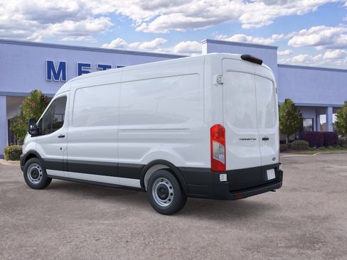 New 2026 Ford Transit 250 148 Medium Roof RWD image 4