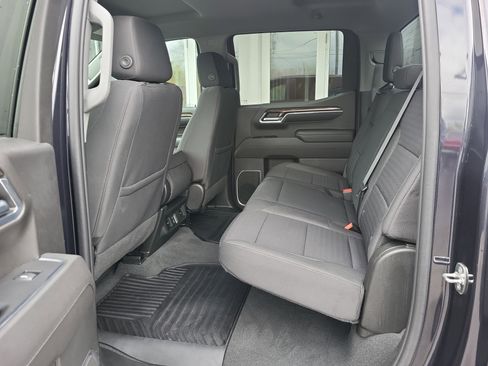 Used 2022 Chevrolet Silverado 1500 LT image 11