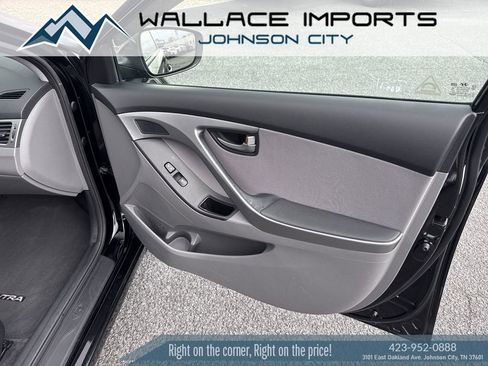 Used 2015 Hyundai Elantra SE w/ Option Group 02 image 33