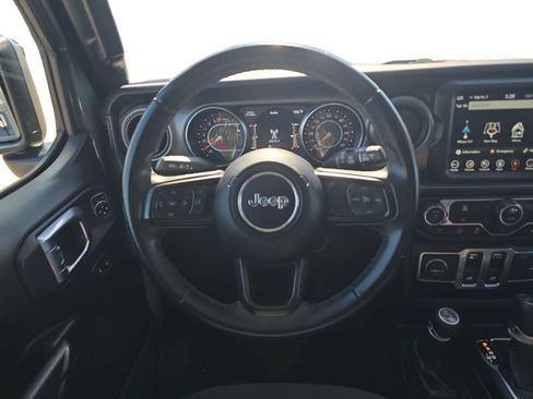 Used 2022 Jeep Wrangler Sport AWD/4WD image 13