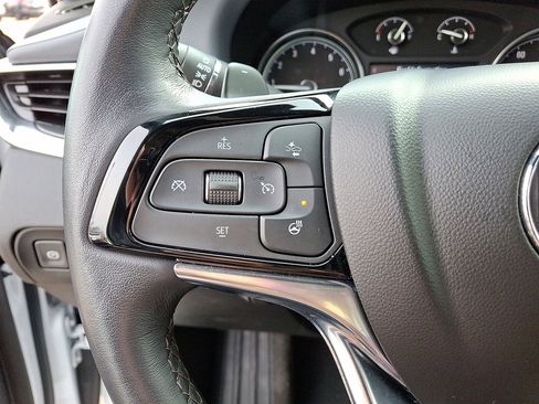 Certified 2024 Buick Enclave Essence image 17