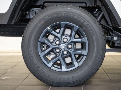 New 2026 Jeep Gladiator Overland AWD/4WD image 21