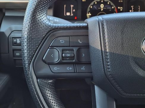 Certified 2025 Toyota Tacoma SR image 21