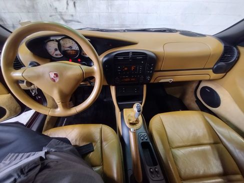 Used 2004 Porsche Boxster RWD image 31