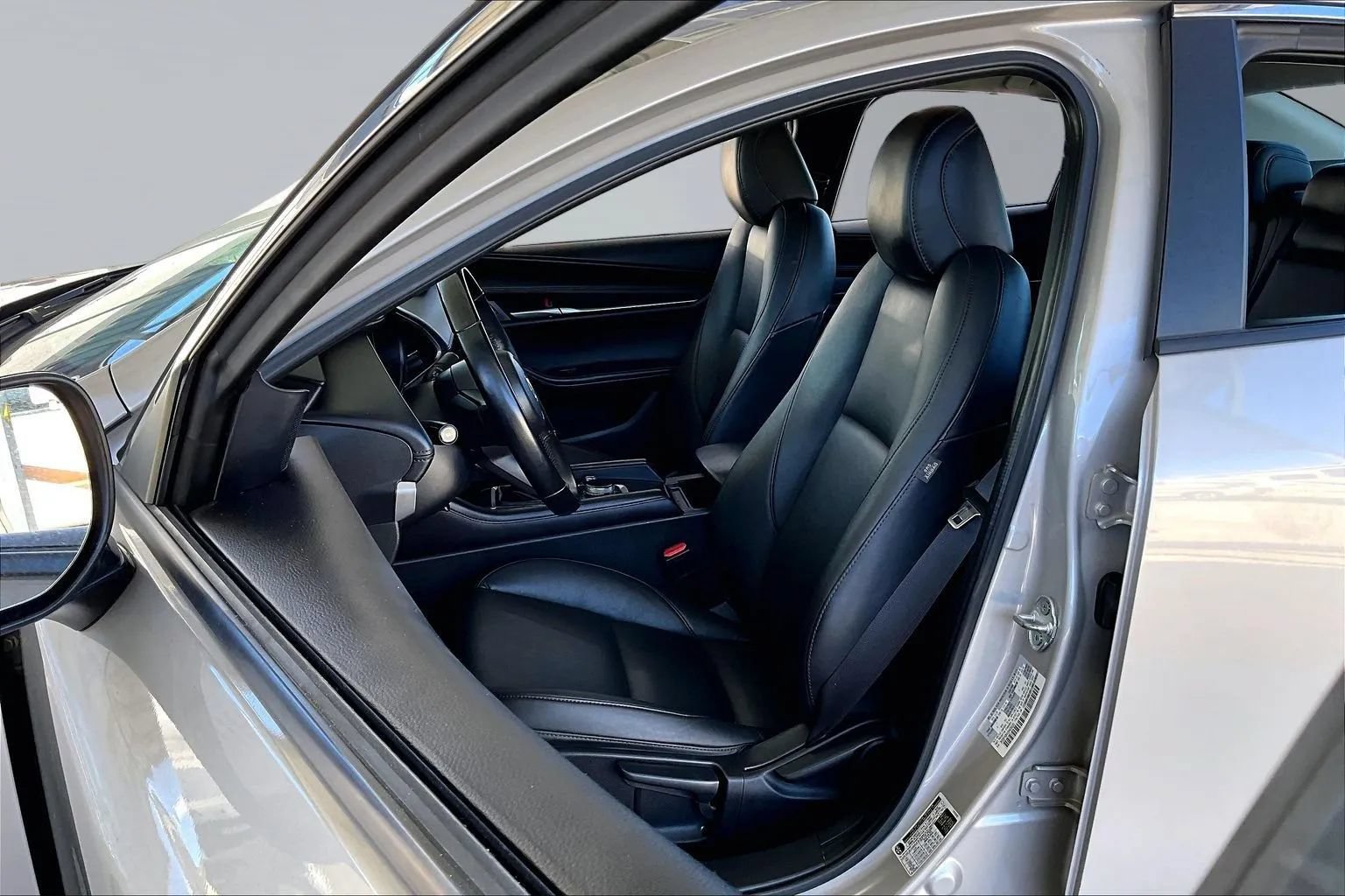Used 2025 MAZDA MAZDA3 s FWD image 18