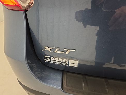 Used 2020 Ford Explorer XLT AWD/4WD image 14